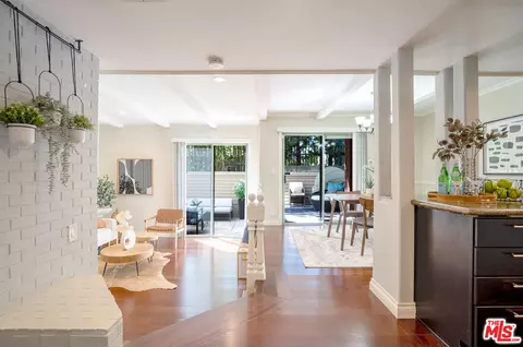 835 S Lucerne Blvd #104, Los Angeles, CA 90005