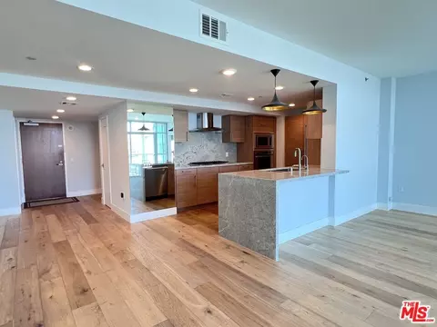 13650 Marina Pointe Dr #1509, Marina Del Rey, CA 90292