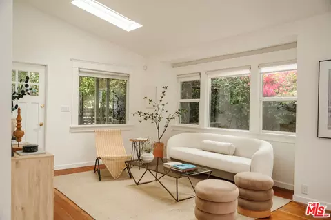 555 Indiana Ave, Venice, CA 90291
