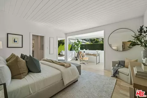 9614 Heather Rd, Beverly Hills, CA 90210