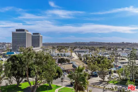13600 Marina Pointe Dr #708, Marina Del Rey, CA 90292