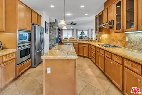 292 Bartram Trl, Beaumont, CA 92223 photo 11
