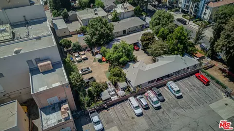 6834 Baird Ave, Reseda, CA 91335 photo 5