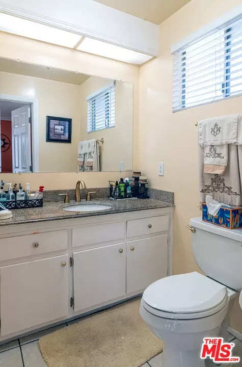 172 E 67th Way, Long Beach, CA 90805 photo 12
