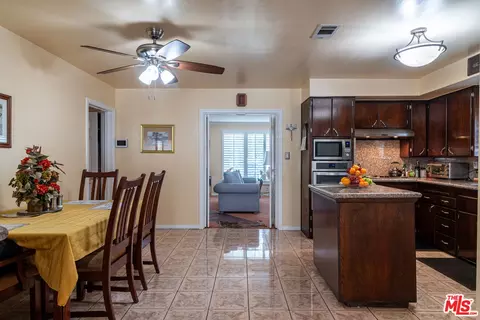172 E 67th Way, Long Beach, CA 90805 photo 6
