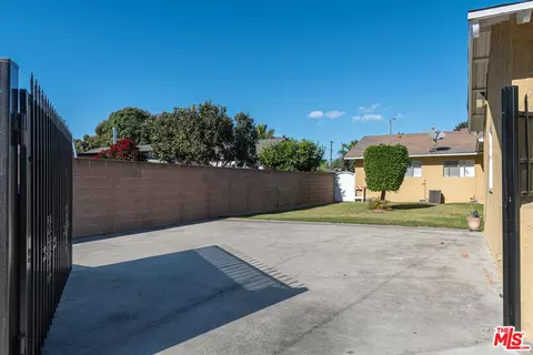 172 E 67th Way, Long Beach, CA 90805 photo 16