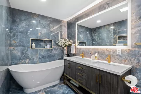 Bath - 53 Diamante, Irvine, CA 92620 photo 3 of 7