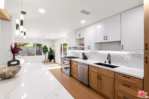 Kitchen - 53 Diamante, Irvine, CA 92620 photo 7 of 7