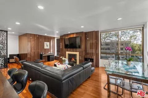 2304 S Beverly Glen Blvd #301, Los Angeles, CA 90064