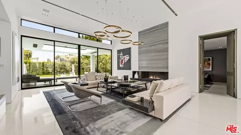 16032 Valley Vista Blvd, Encino, CA 91436