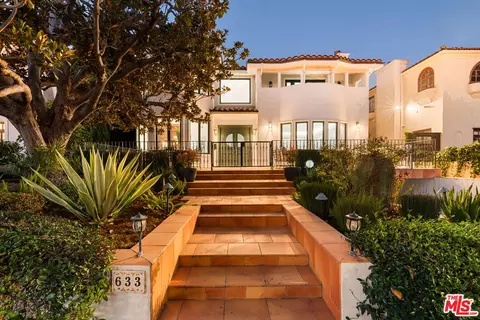 633 12th St, Santa Monica, CA 90402