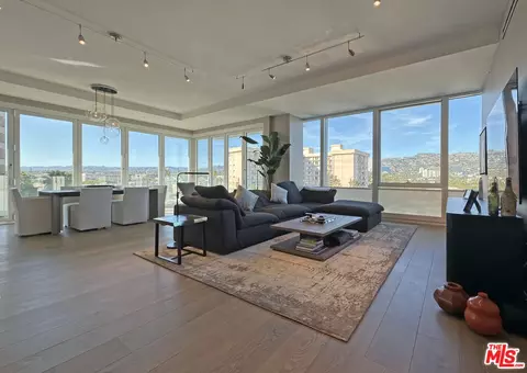 9000 W 3rd St #801, Los Angeles, CA 90048