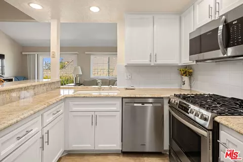5531 Barnard St, Simi Valley, CA 93063 photo 9
