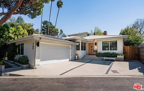 765 Marzella Ave, Los Angeles, CA 90049