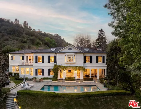 10960 Chalon Rd, Los Angeles, CA 90077