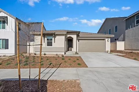 18135 Azul Way, Santa Clarita, CA 91350