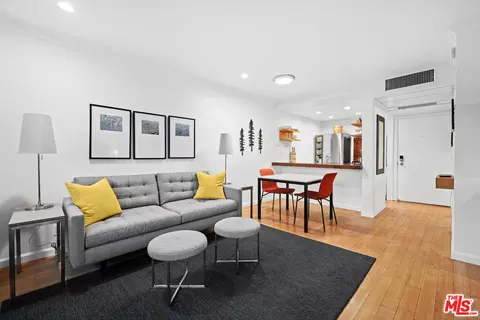950 N Kings Rd #246, West Hollywood, CA 90069