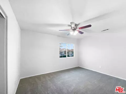 44904 Fenhold St, Lancaster, CA 93535 photo 12