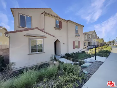 1972 Harvest Loop, Santa Paula, CA 93060 photo 10