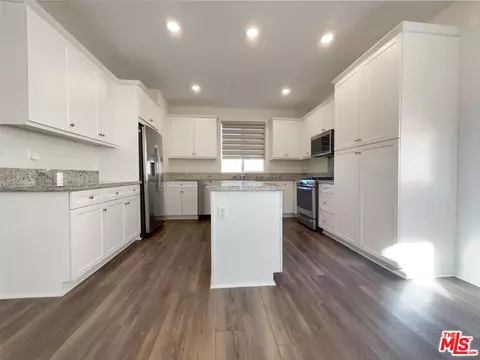 1972 Harvest Loop, Santa Paula, CA 93060 photo 12