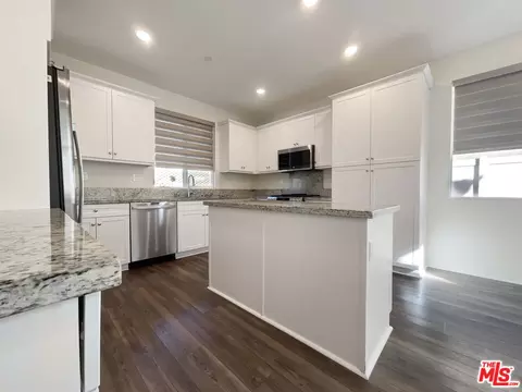 1972 Harvest Loop, Santa Paula, CA 93060 photo 6