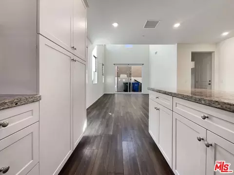 1972 Harvest Loop, Santa Paula, CA 93060 photo 13