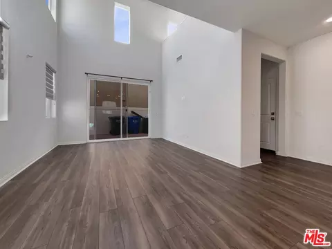 1972 Harvest Loop, Santa Paula, CA 93060 photo 3