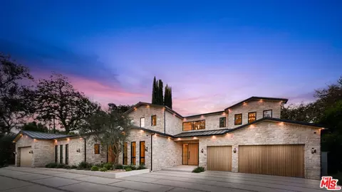 17321 Rancho St, Encino, CA 91316