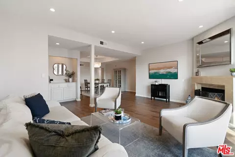 10373 Almayo Ave #301, Los Angeles, CA 90064