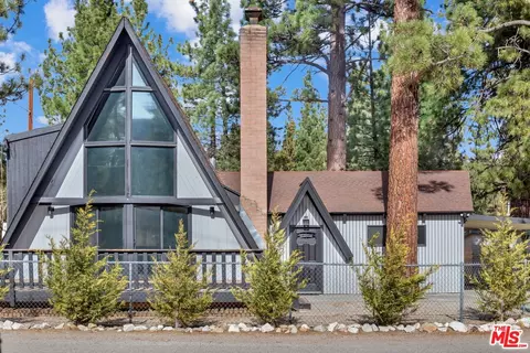 898 A Ln, Big Bear City, CA 92314 photo 1
