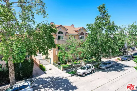 821 S Gramercy Pl #2, Los Angeles, CA 90005