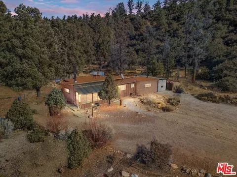 15699 Greenleaf Springs Rd, Frazier Park, CA 93225
