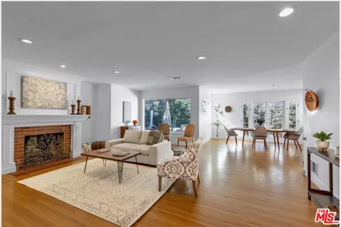 11347 Rose Ave, Los Angeles, CA 90066