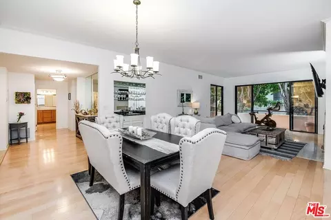 1870 Veteran Ave #104, Los Angeles, CA 90025