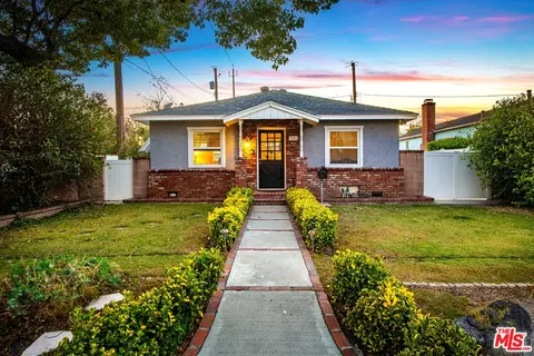 813 N Parish Pl, Burbank, CA 91506
