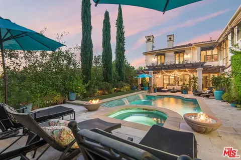 24908 Bella Vista Dr, Calabasas, CA 91302