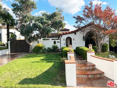1072 E Fairmount Rd, Burbank, CA 91501 photo 1