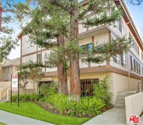 4423 Coldwater Canyon Ave, Studio City, CA 91604