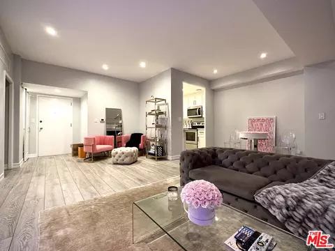 10501 Wilshire Blvd #1006, Los Angeles, CA 90024