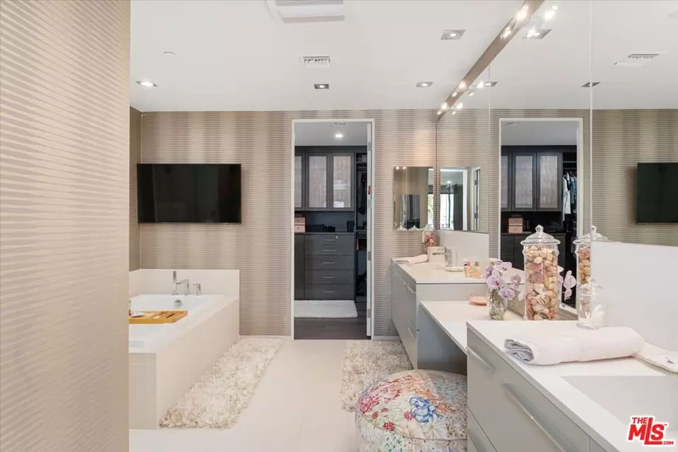  432 N Oakhurst Dr #504, Beverly Hills, CA 90210 photo 23