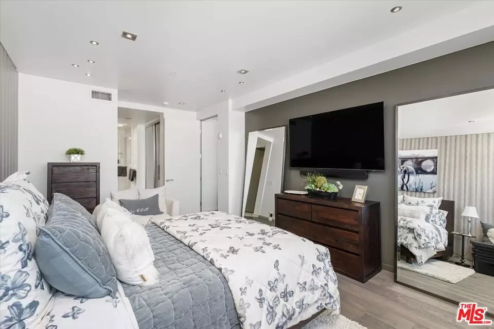  432 N Oakhurst Dr #504, Beverly Hills, CA 90210 photo 28