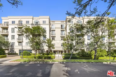 430 N Oakhurst Dr #208, Beverly Hills, CA 90210