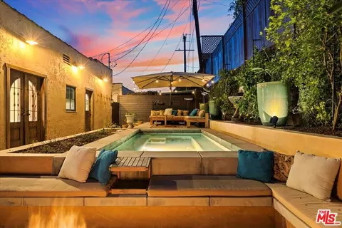 807 Tularosa Dr, Los Angeles, CA 90026