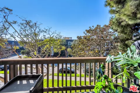 8600 Tuscany Ave #303, Playa Del Rey, CA 90293