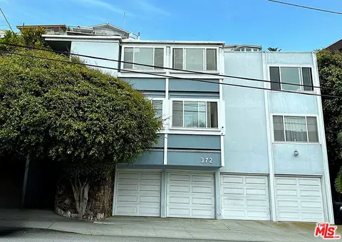 372 Pershing Dr, Playa Del Rey, CA 90293