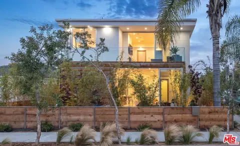 2405 Boone Ave, Venice, CA 90291