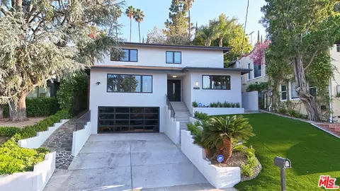 15204 Valley Vista Blvd, Sherman Oaks, CA 91403