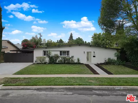 19350 Blythe St, Reseda, CA 91335