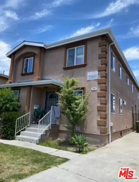 743 E 84th St, Los Angeles, CA 90001