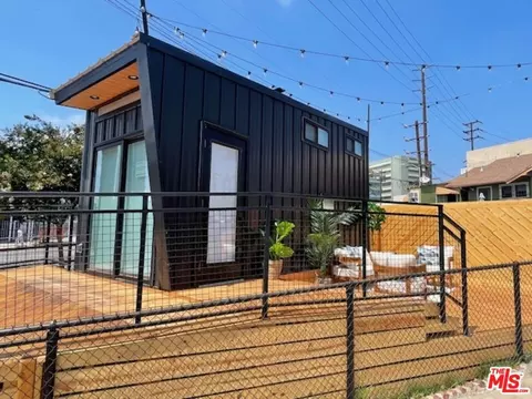 1324 N Virgil Ave, Los Angeles, CA 90027